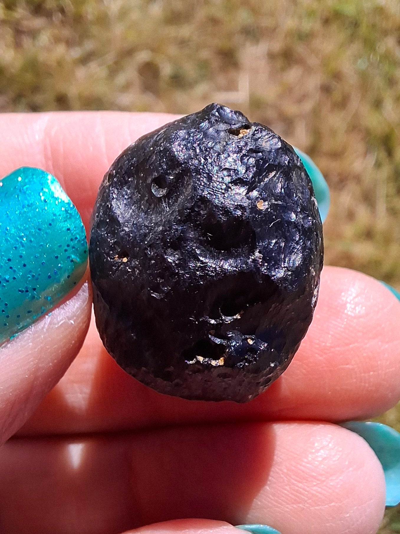 Philippinite (Rizalite), 10.64g, Tektite