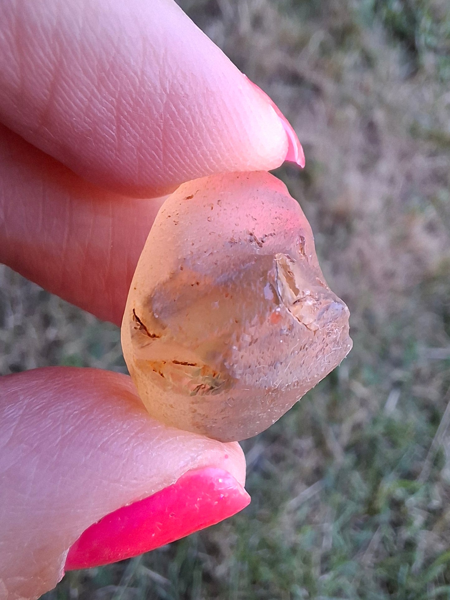 Libyan Desert Glass (darker) Piece, 3.72g, Tektite (Ref: L1378)