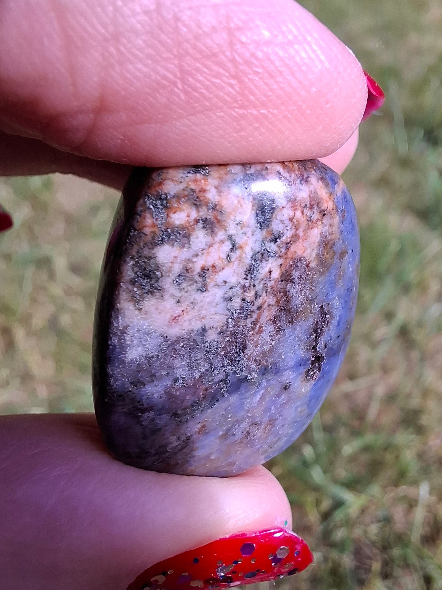 Sodalite, Tumble Stone, Crystal (Ref: T155)