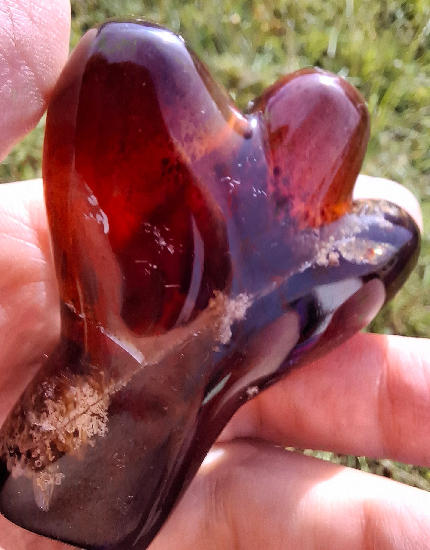 Red Amber Angel, 26.36g, carving, Fossil (Ref: AA1)