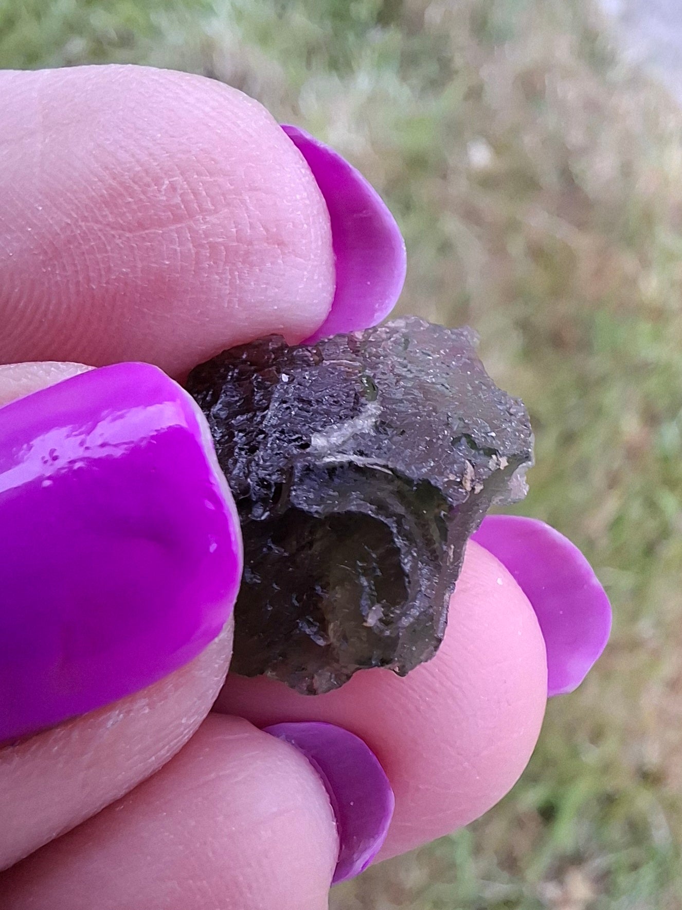 Moldavite Piece, 1.92g, Tektite (Ref: 1426)