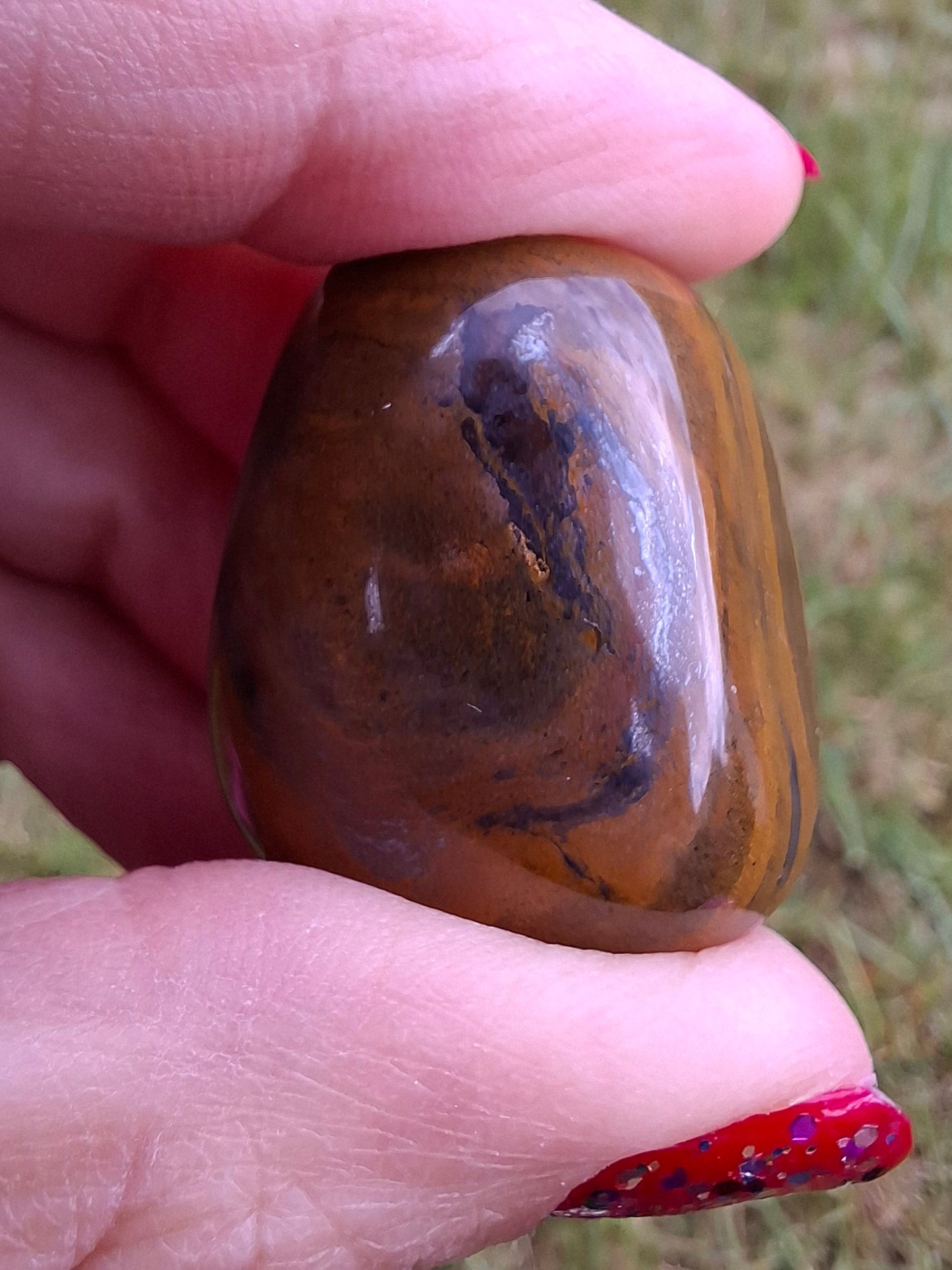 Tigers Eye, Tumble Stone, Crystal (Ref: T131)
