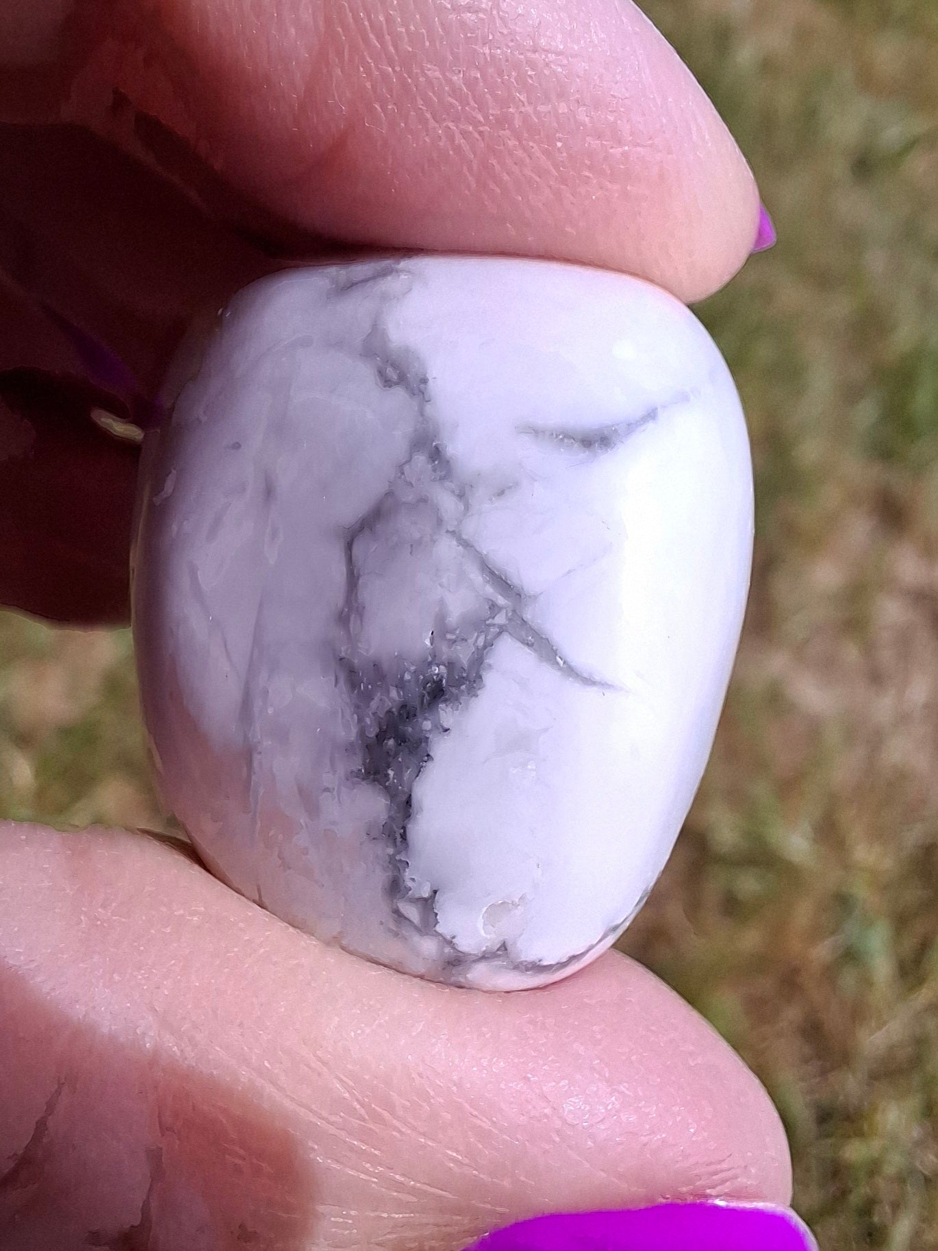 Howlite, Tumble Stone, Crystal (Ref: T39)