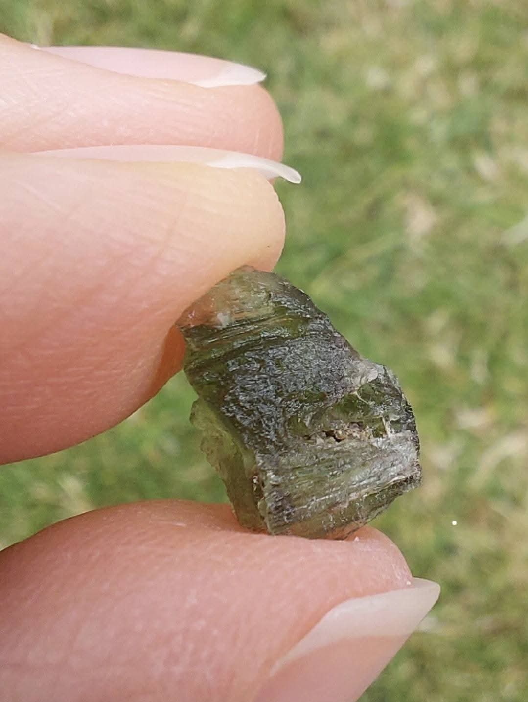 Moldavite Piece, 0.59g, Tektite (Ref: E168)