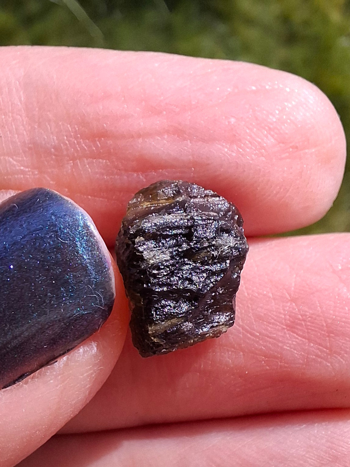 Moldavite Piece, 0.87g, Tektite (Ref: 1392)
