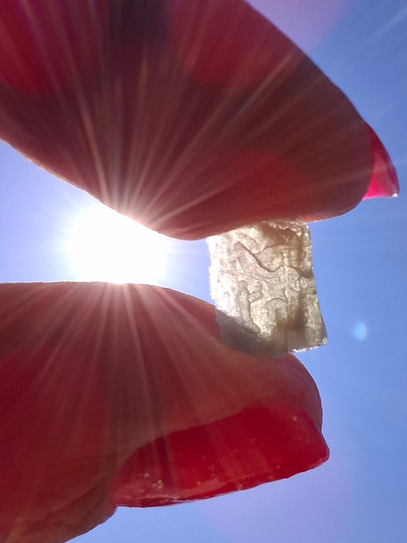 Moldavite tiny piece, SNOWFLAKE, FROSTED, BRUSNA, 0.18g, Tektite (Ref: 1496)