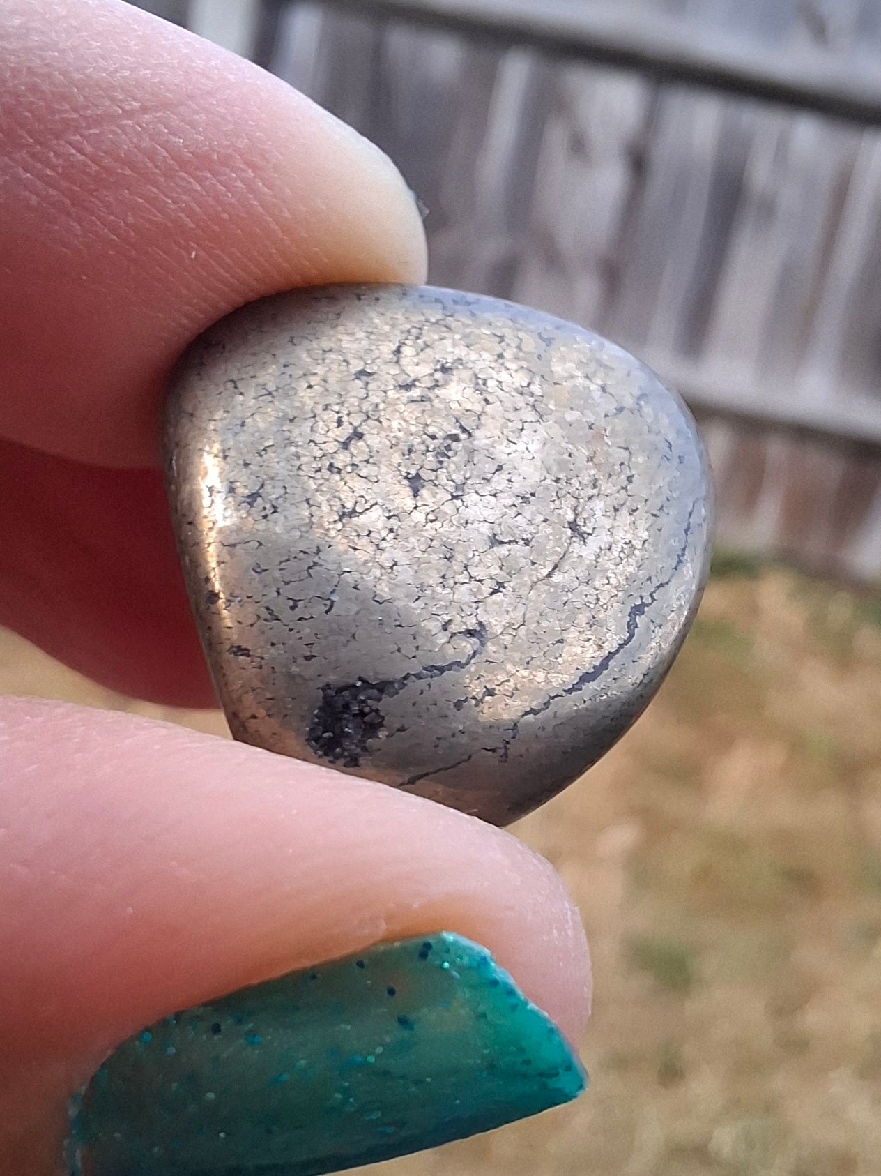 Apache Gold Tumble Stone, Crystal (Ref: T229)