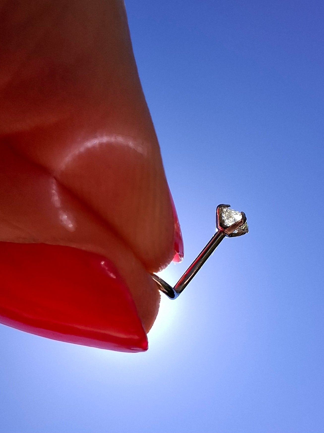 Moldavite (raw) NOSE STUD, 20G, Corkscrew, Surgical Steel, Tektite (Ref: N17)