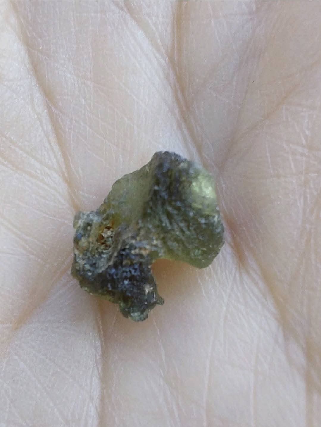 Moldavite Piece, 0.64g, Tektite (Ref: 1149)