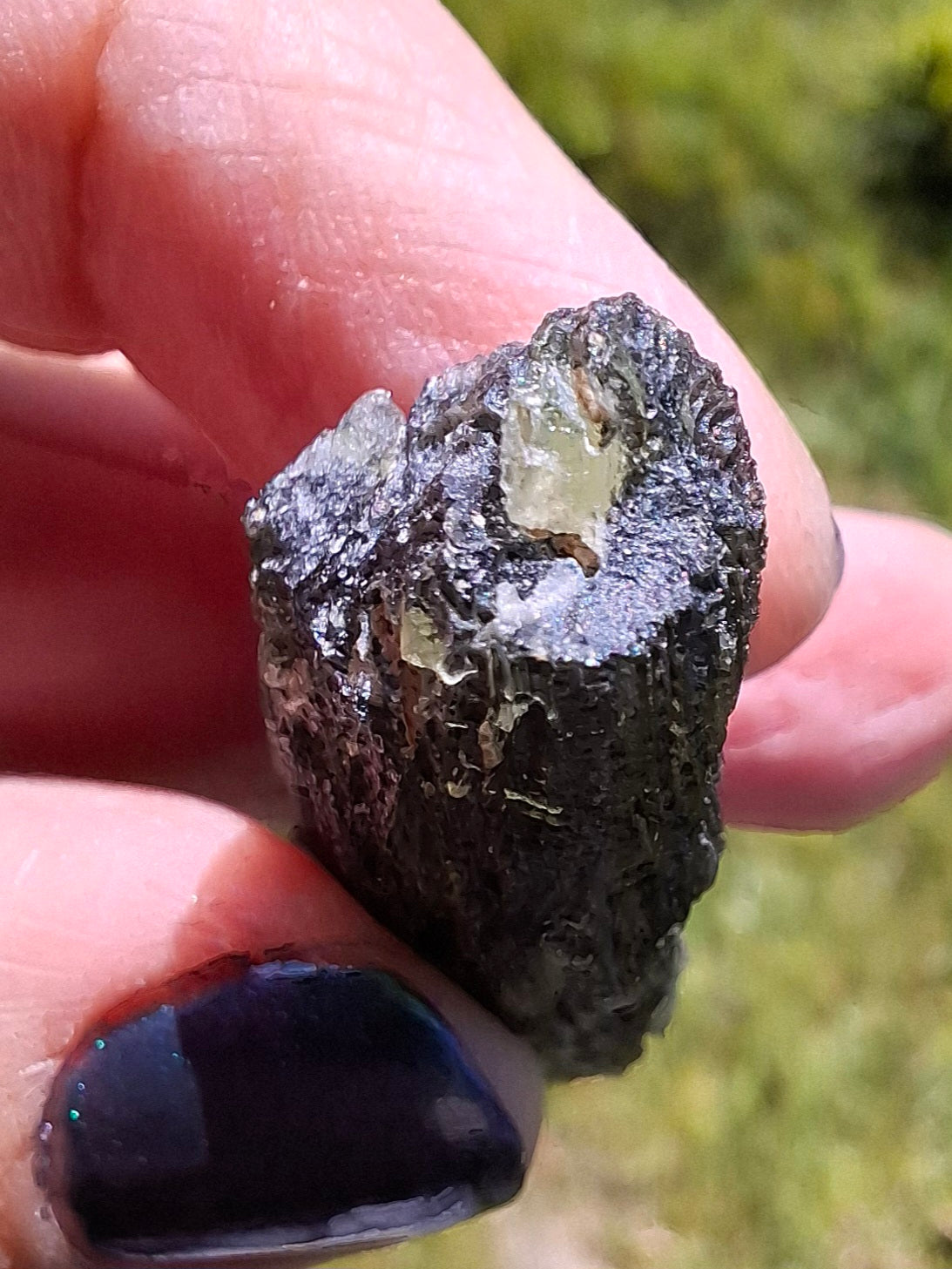 Moldavite Piece, NESMEN, 8.47g, Tektite (Ref: 1372)