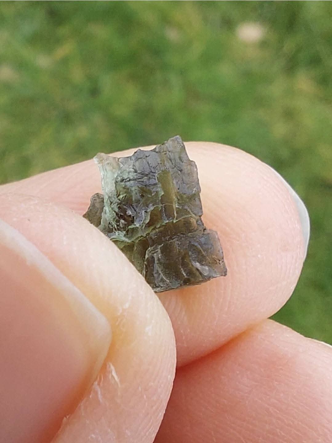 Moldavite Piece, 0.63g, Tektite (Ref: 1032)