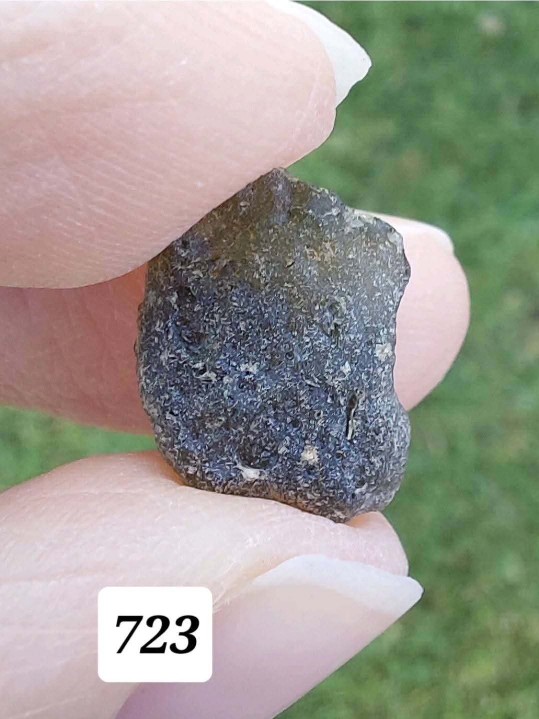 Moldavite Piece, 1.14g, Tektite (Ref: 723)