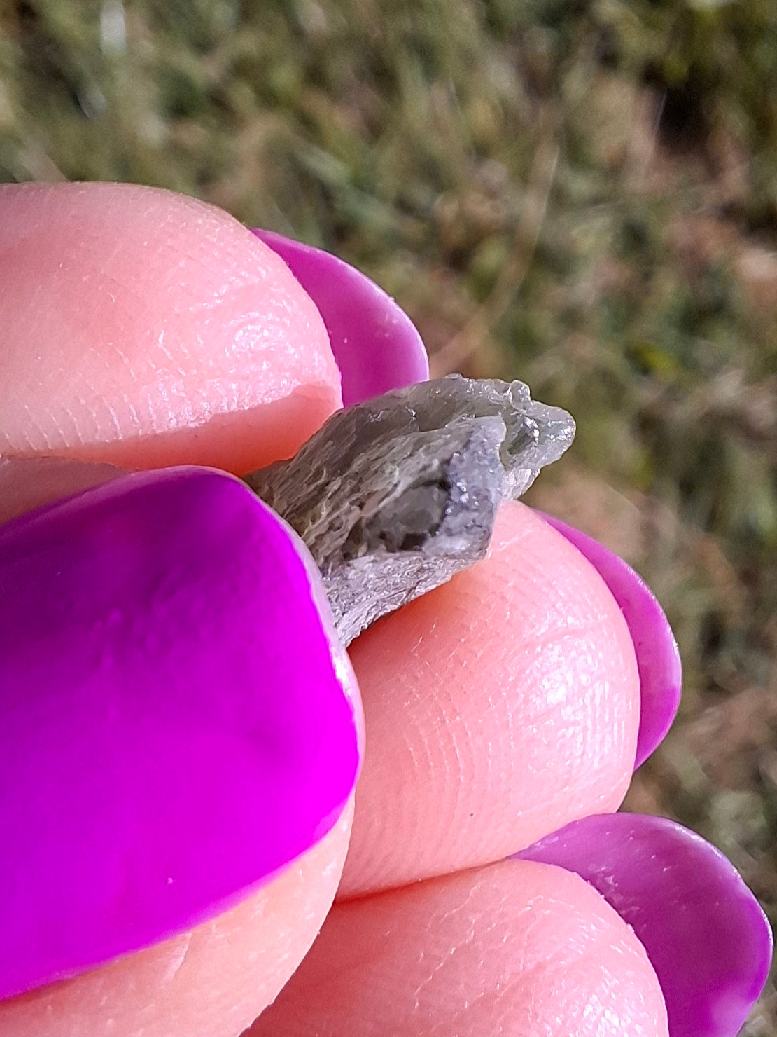 Moldavite Piece, 0.78g, Tektite (Ref: 1451)