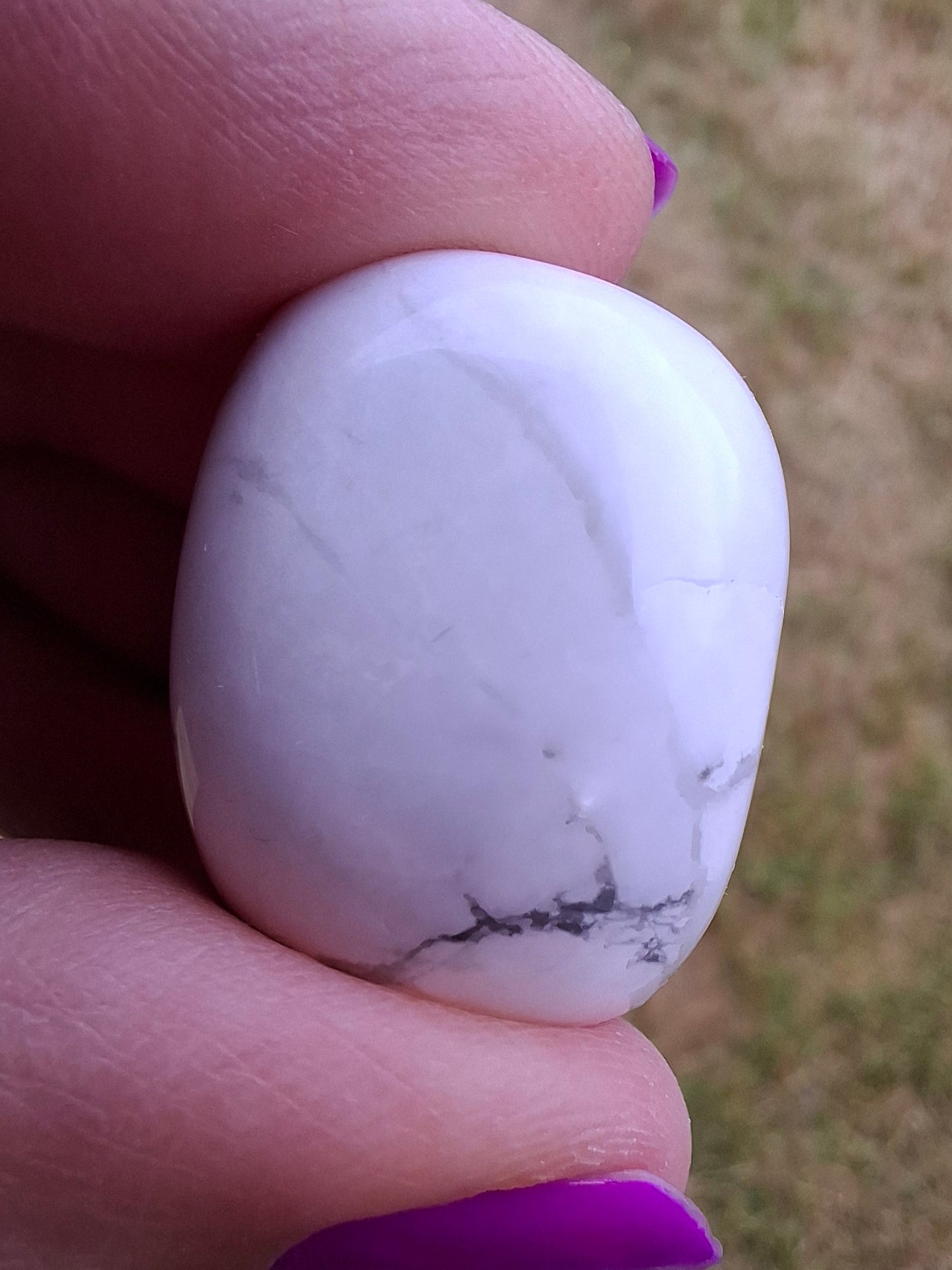 Howlite, Tumble Stone, Crystal (Ref: T35)