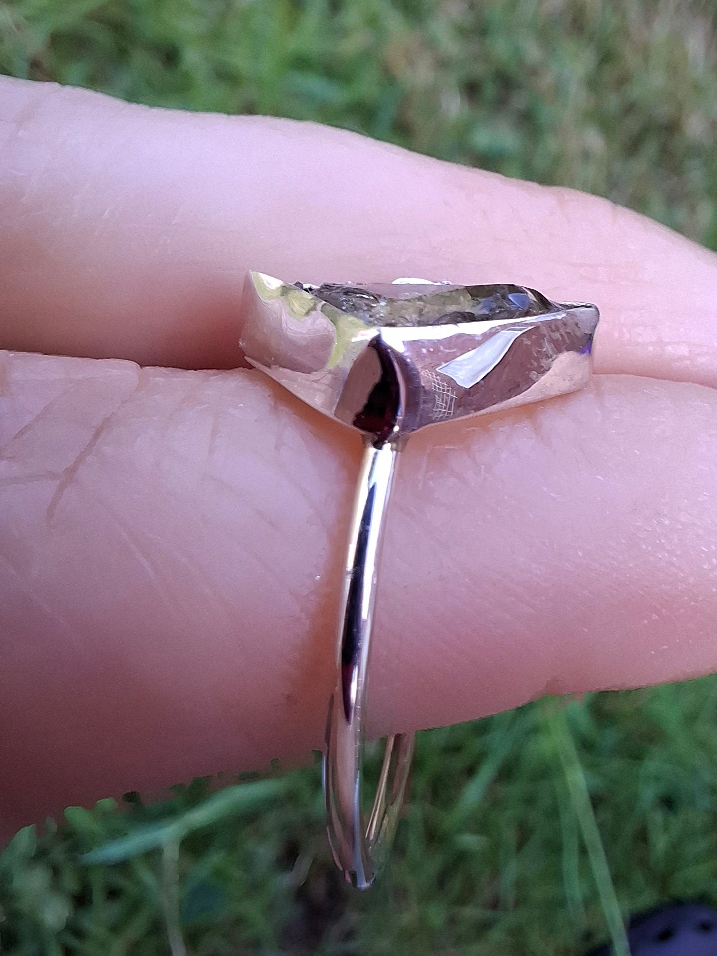 Libyan Desert Glass Ring, size T, 925 silver, Tektite (Ref: LR49)