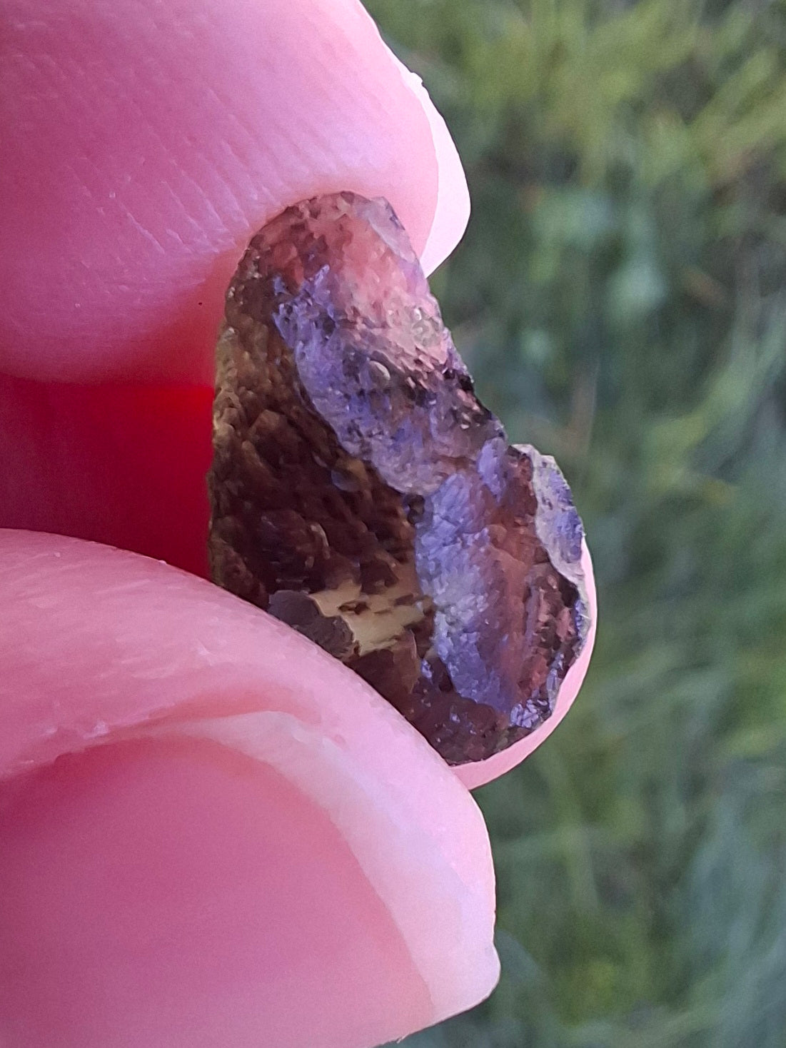 DRILLED, Moldavite Piece, 1.07g, Tektite (Ref: D30)