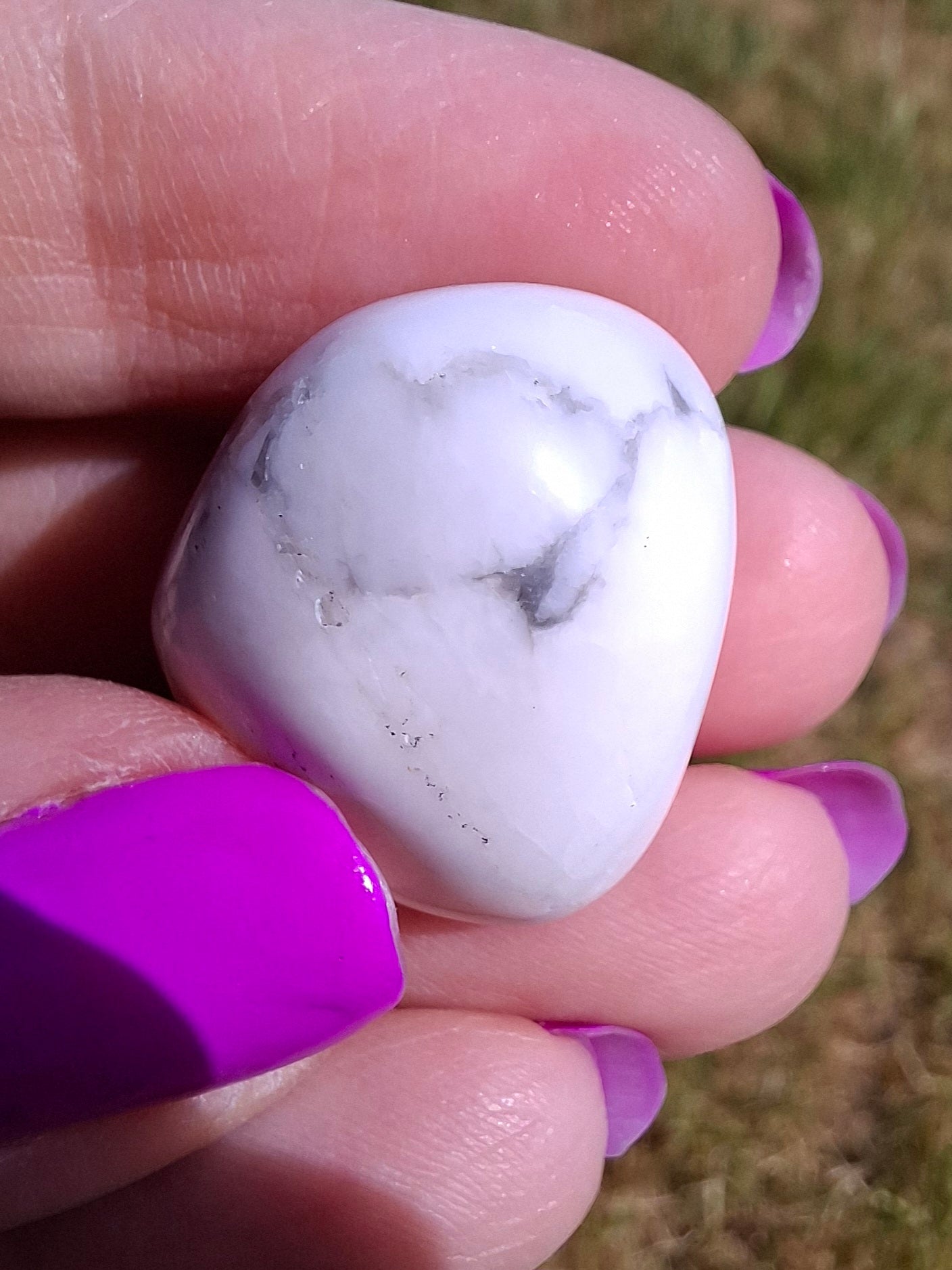 Howlite, Tumble Stone, Crystal (Ref: T42)