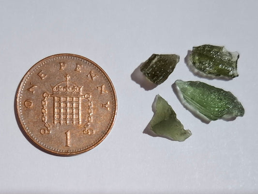 Moldavite chip Bundle, 1g, 4 pcs, Tektite (MB45)