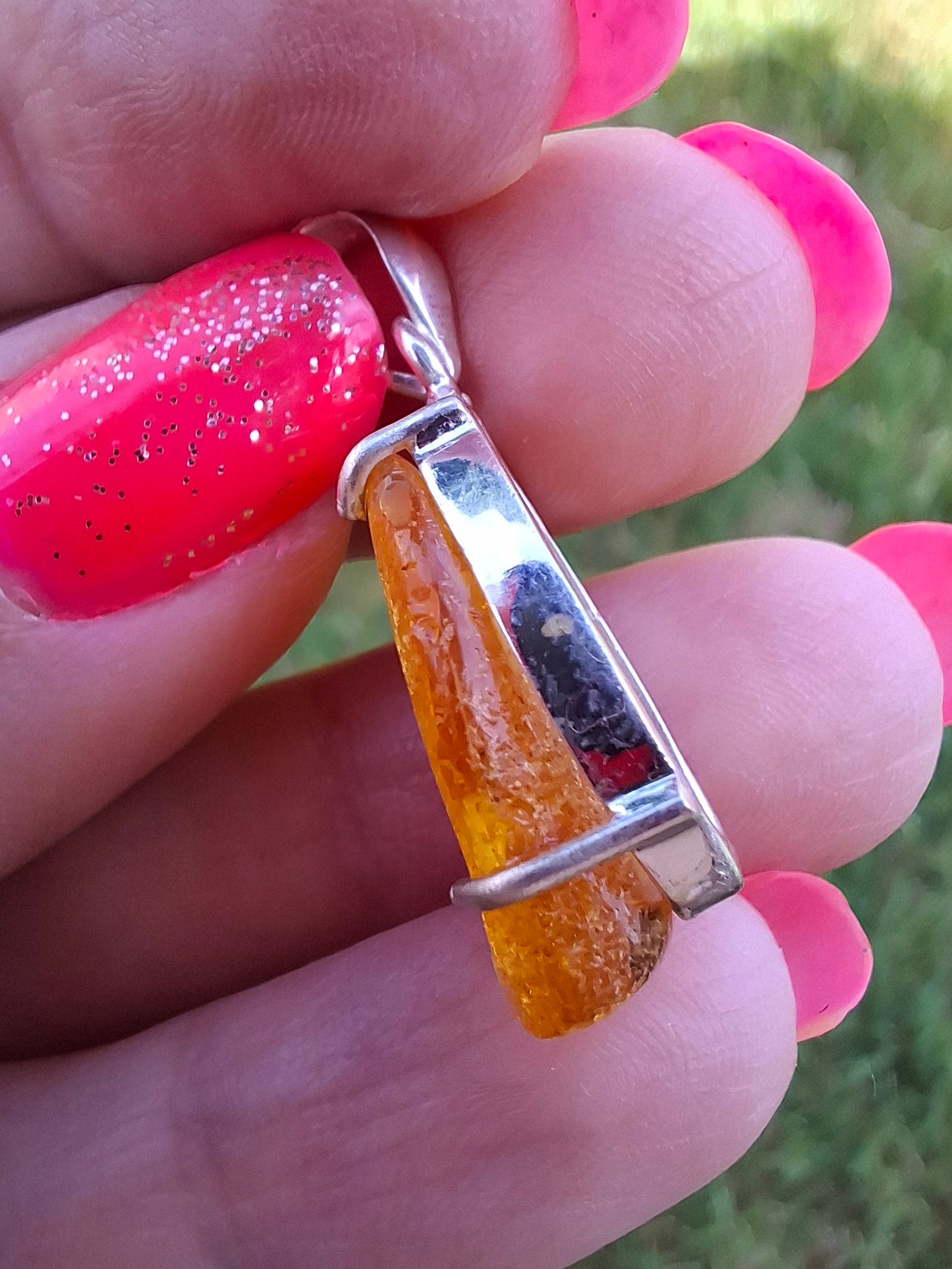 Baltic Amber Pendant, 925 Silver, Fossil (Ref: AP11)