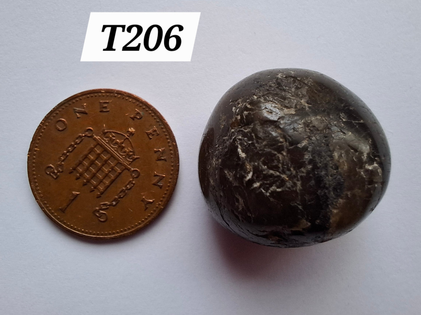 Labradorite, Tumble Stone, Crystal (Ref: T206)