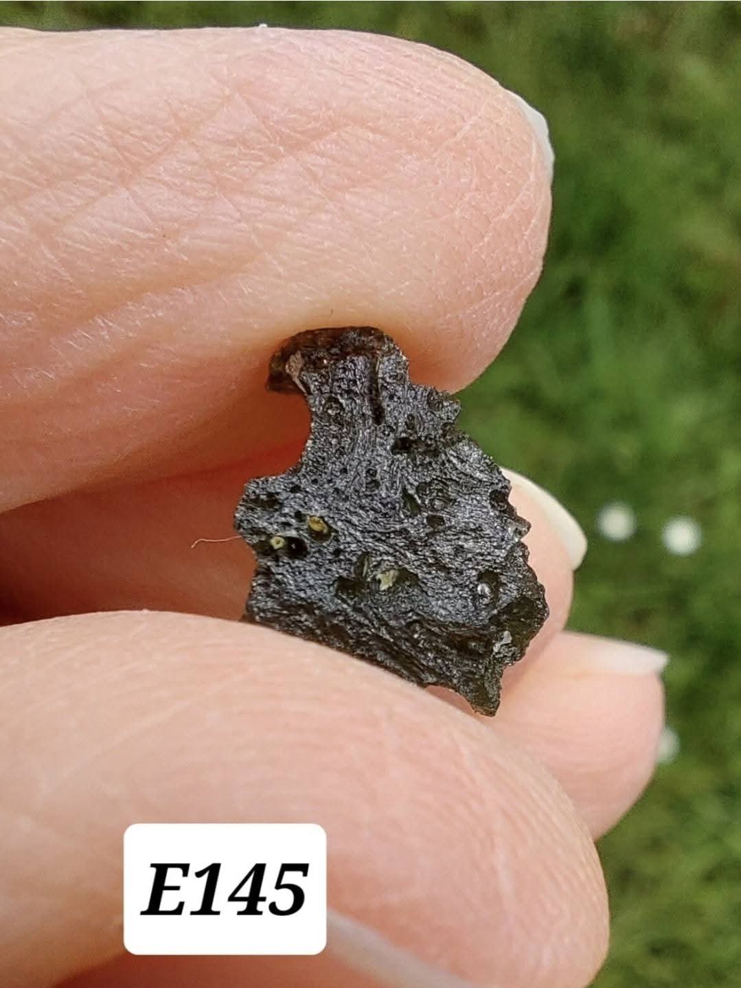 Moldavite Piece, 1.72g, Tektite (Ref: E145)