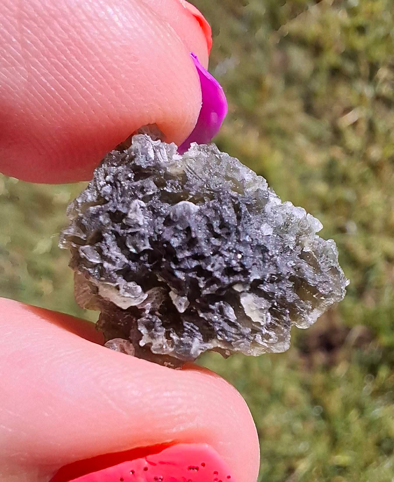 Moldavite Piece, 2.47g, Tektite (Ref: 1303)
