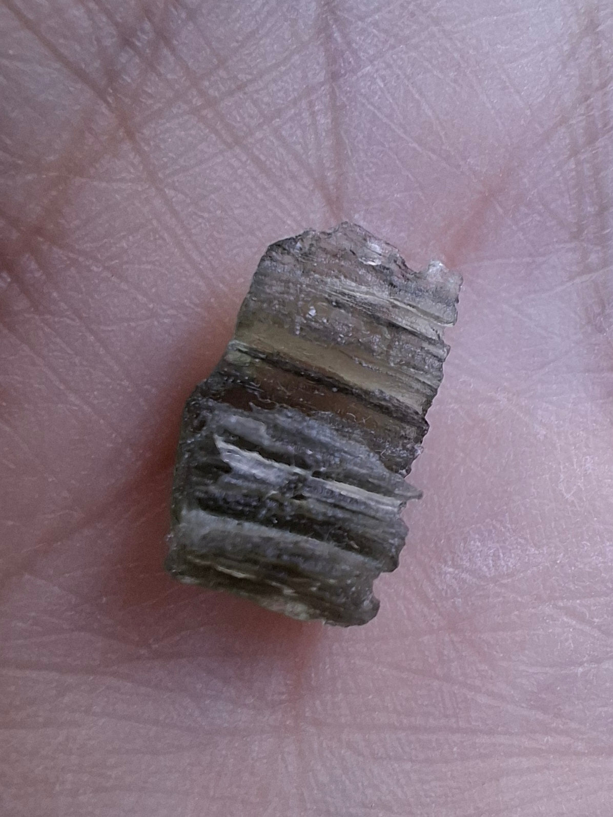 Moldavite Piece, 0.72g, Tektite (Ref: 1438)