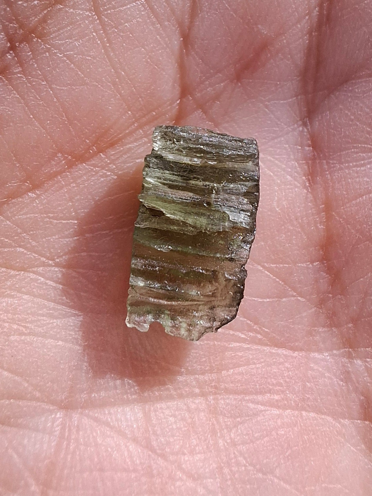 Moldavite Piece, 0.72g, Tektite (Ref: 1438)