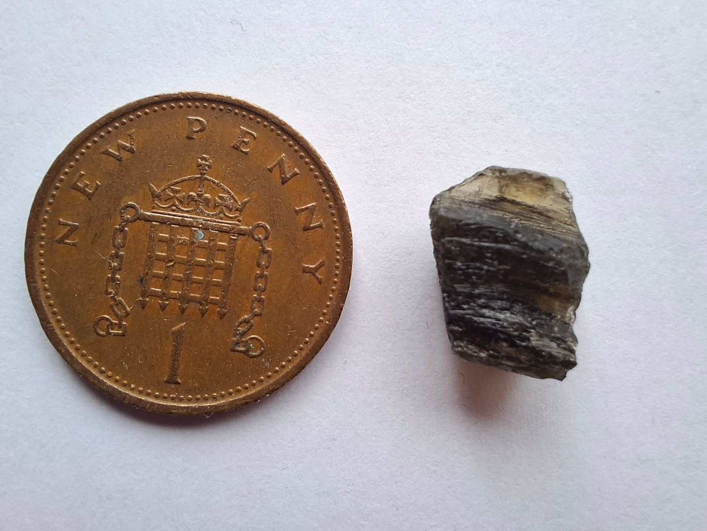 Moldavite Piece, 0.87g, Tektite (Ref: 1392)