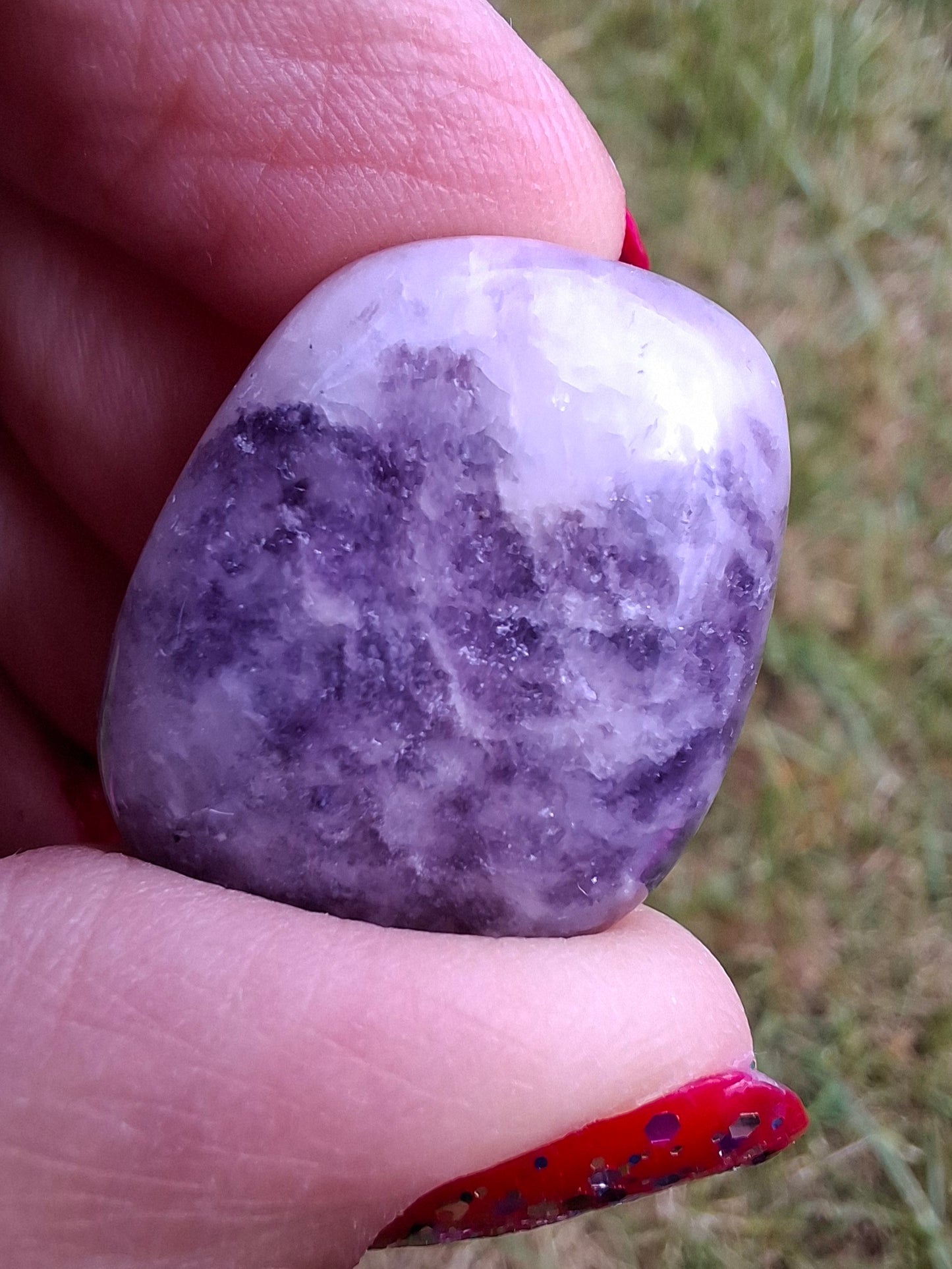 Lepidolite, Tumble Stone, Crystal (Ref: T122)