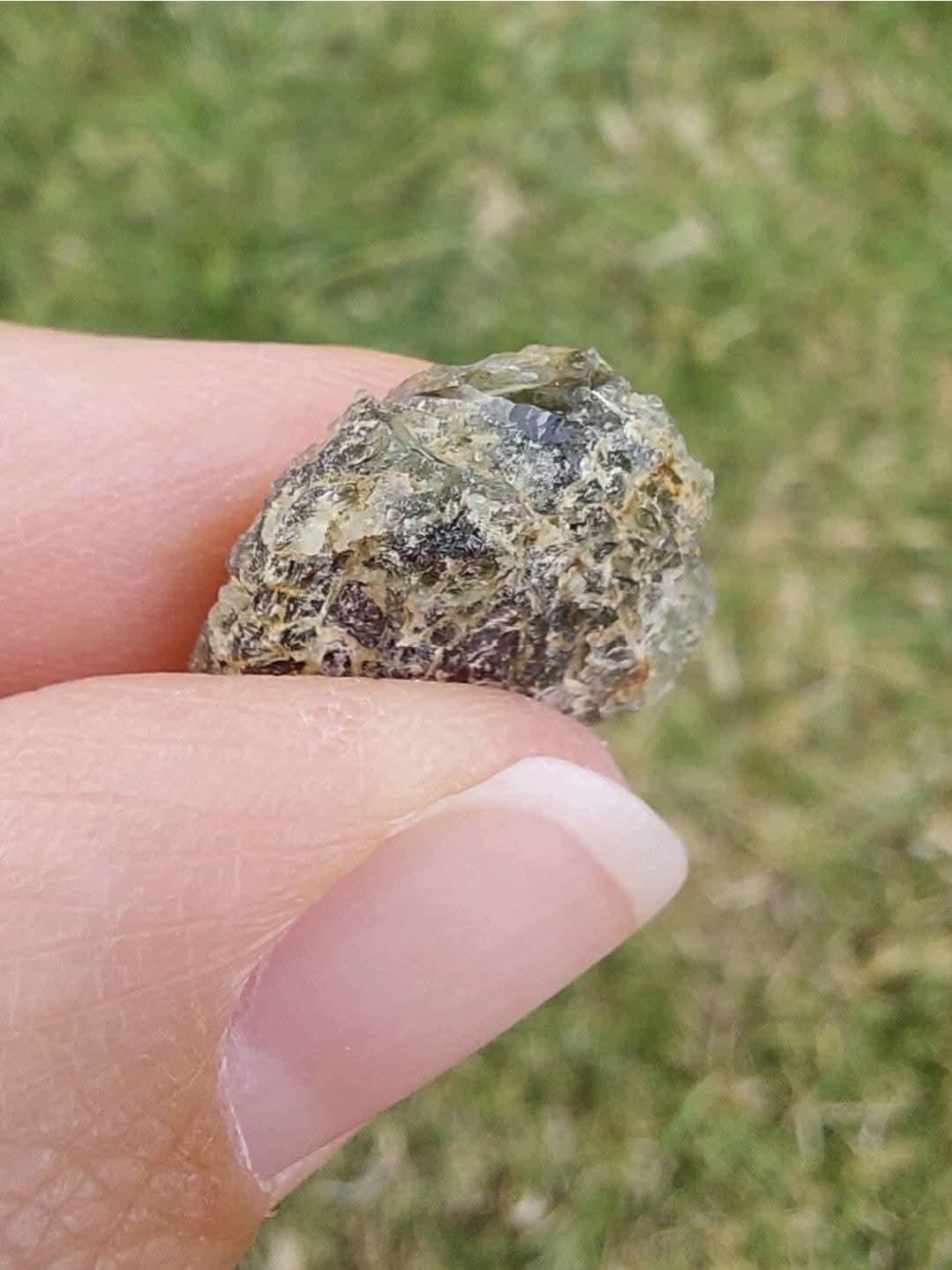 Moldavite Piece, 1.14g, Tektite (Ref: E165)