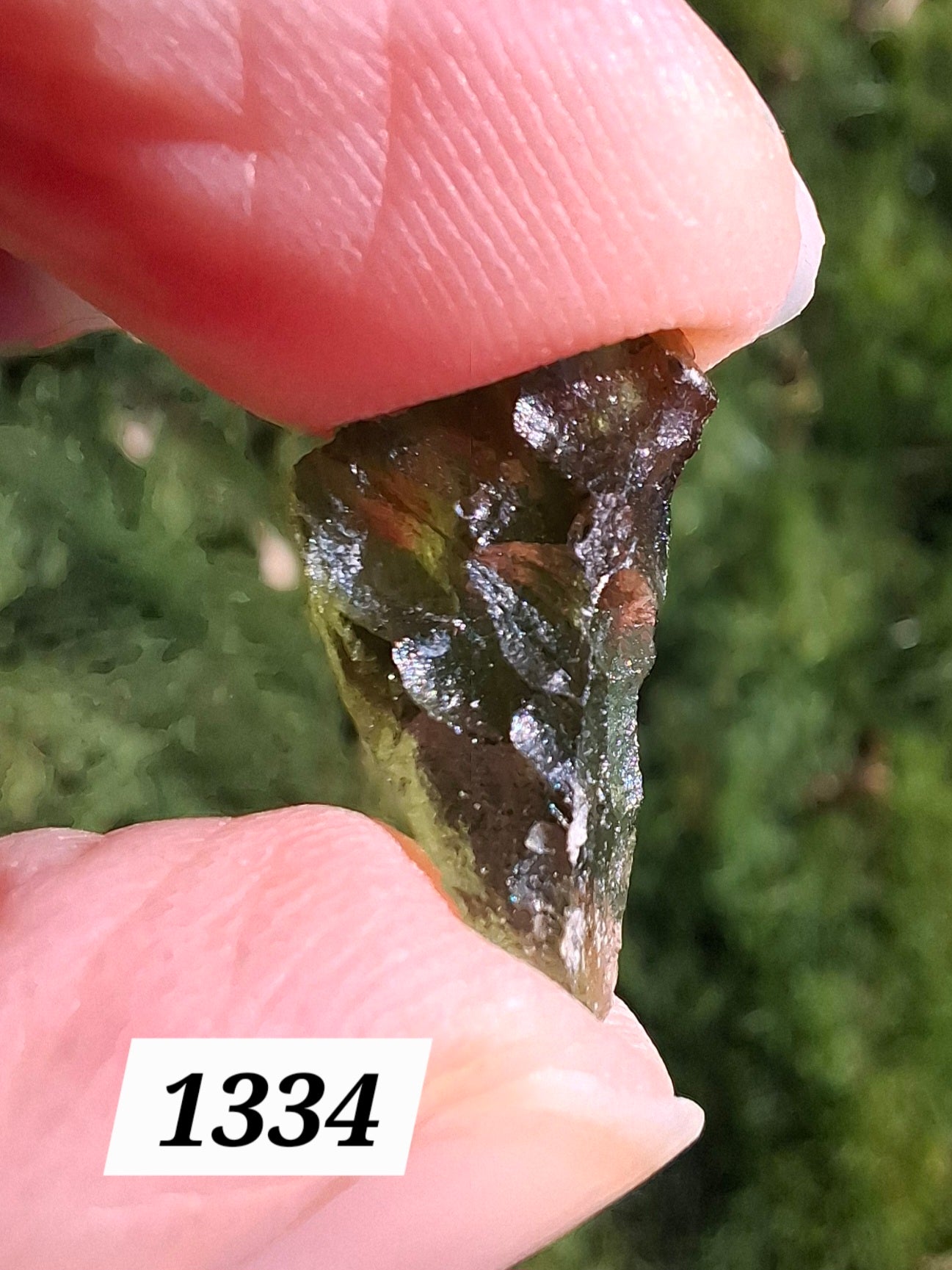 Moldavite Piece, 0.73g, Tektite (Ref: 1334)