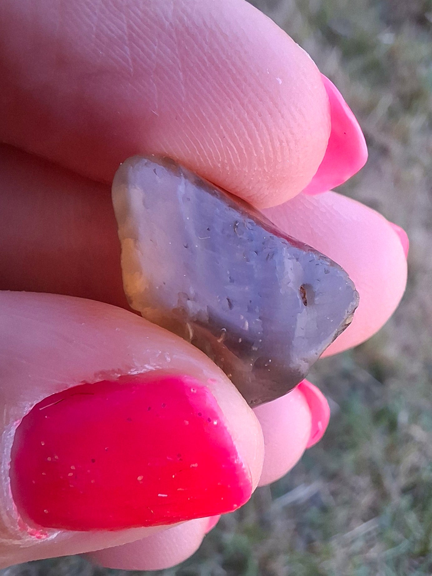 Libyan Desert Glass (darker) Piece, 4.43g, Tektite (Ref: L1361)
