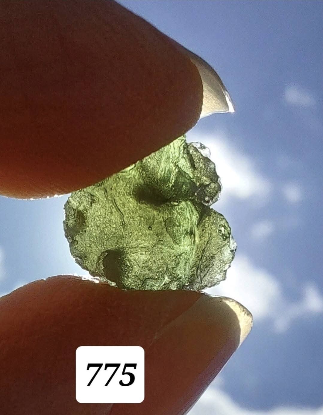 Moldavite Piece, 0.93g, Tektite (Ref: 775)