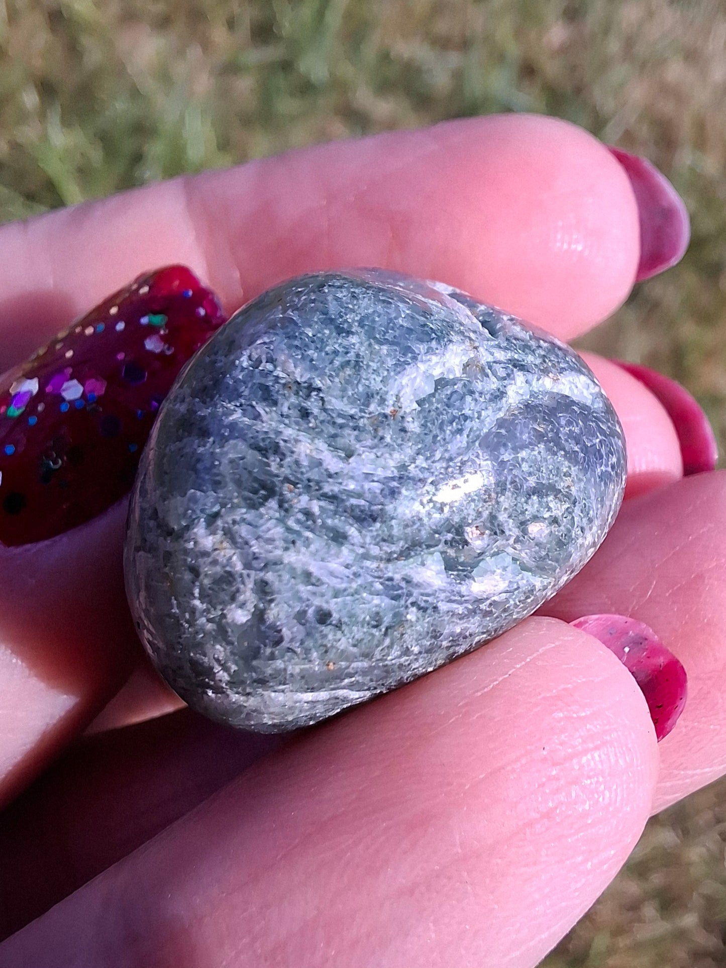 Green Moss Agate, Tumble Stone, Crystal (Ref: T169)