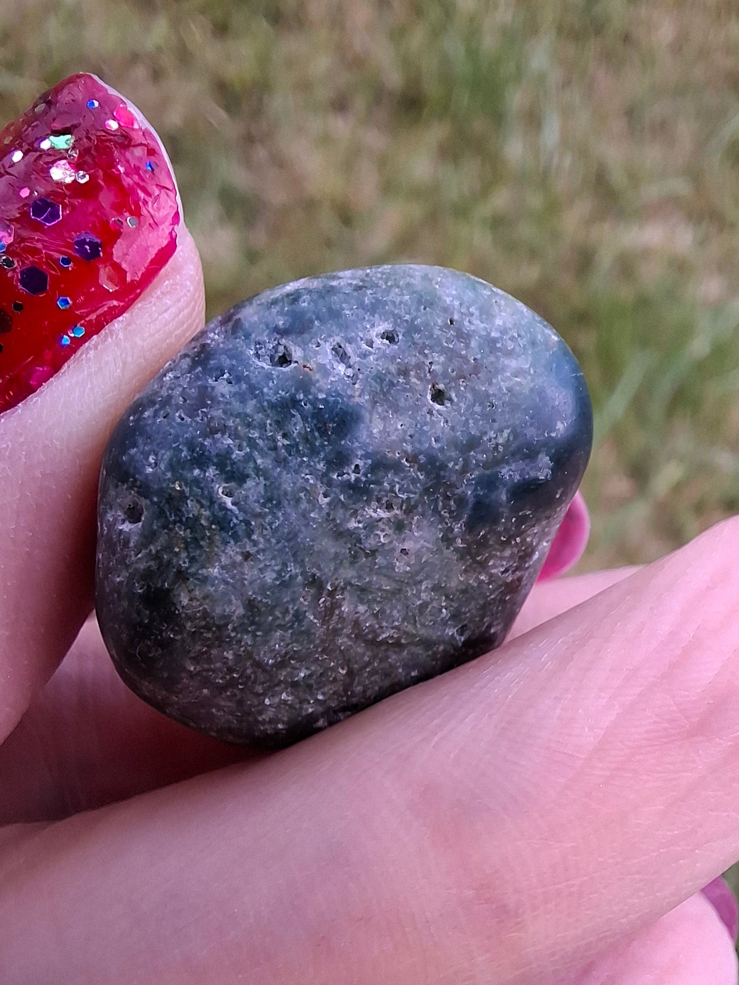 Green Moss Agate, Tumble Stone, Crystal (Ref: T172)