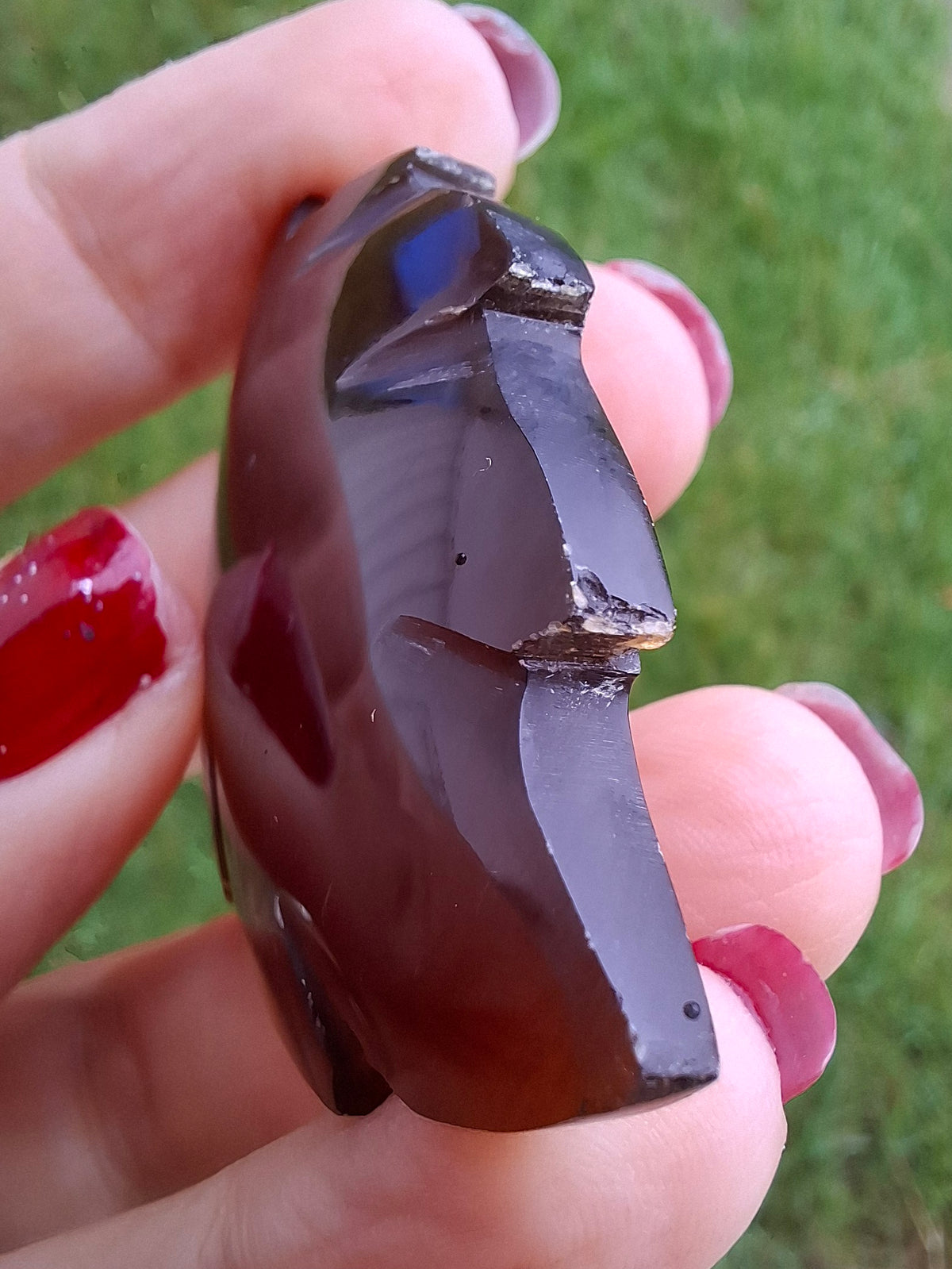 Red Amber Leaf Carving, 7.51g, Fossil (Ref: Leaf12)