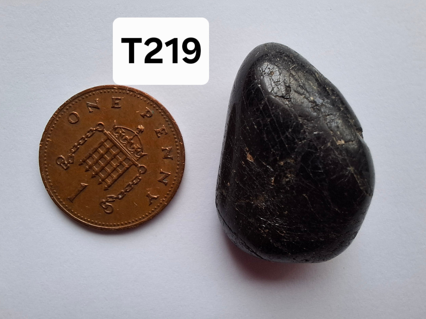 Black Tourmaline, Tumble Stone, Crystal (Ref: T219)