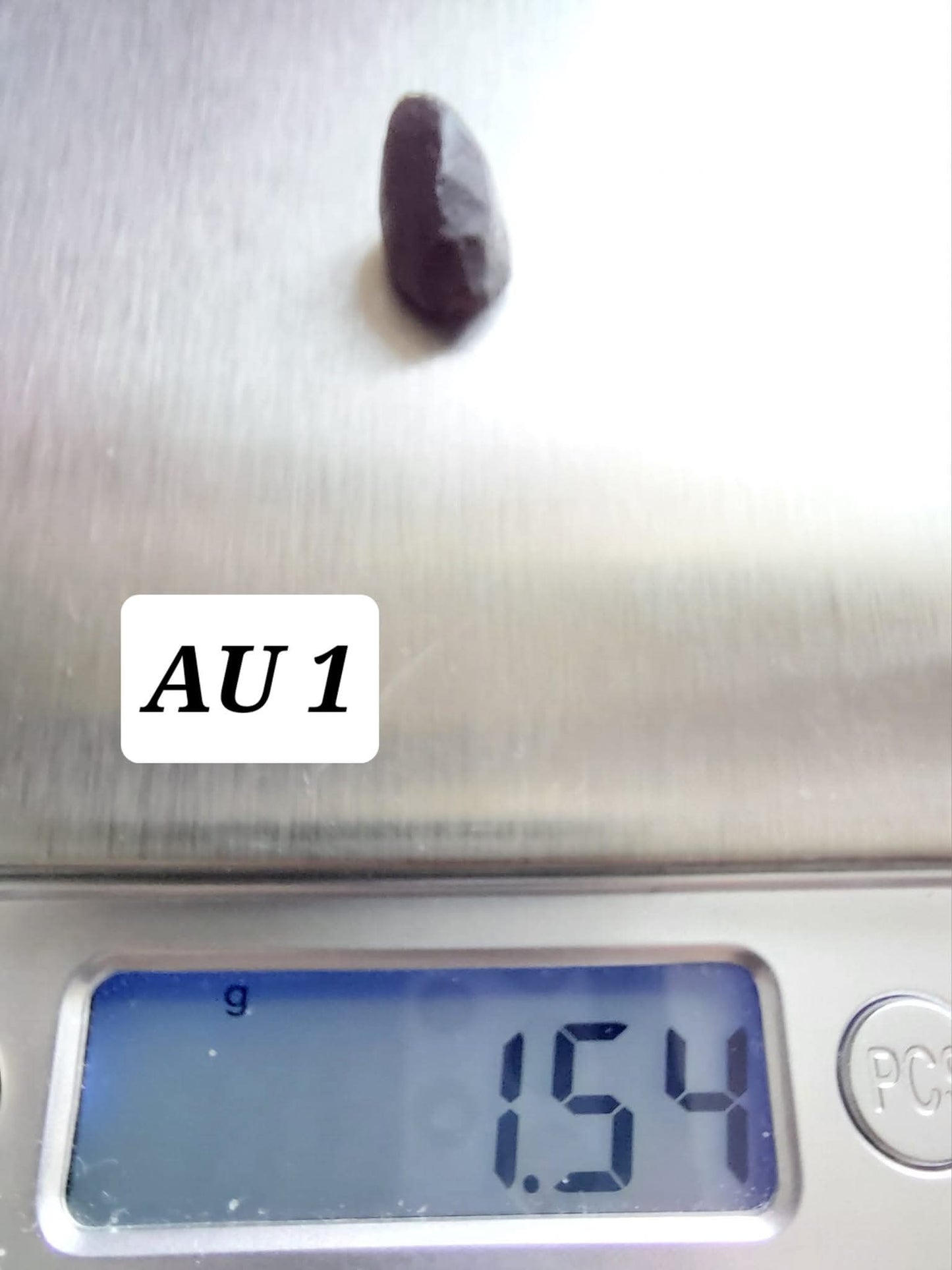 Australite, 1.54g, Tektite (Ref: AU1)