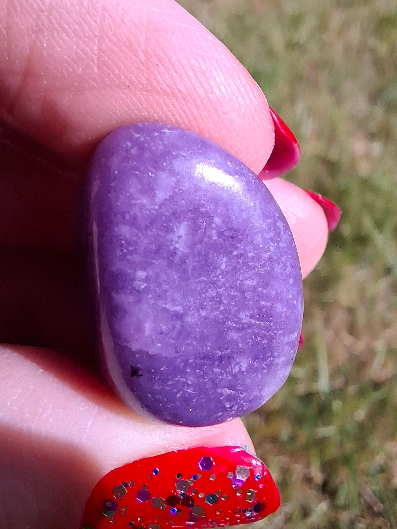 Lepidolite, Tumble Stone, Crystal (Ref: T117)