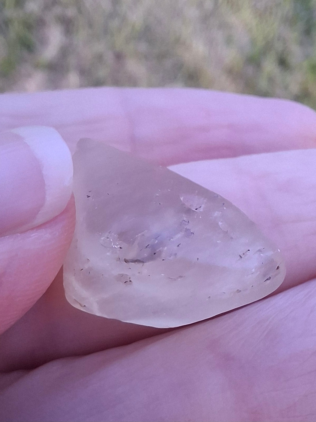 Libyan Desert Glass Piece, 2.80g, Tektite (Ref: LE274)