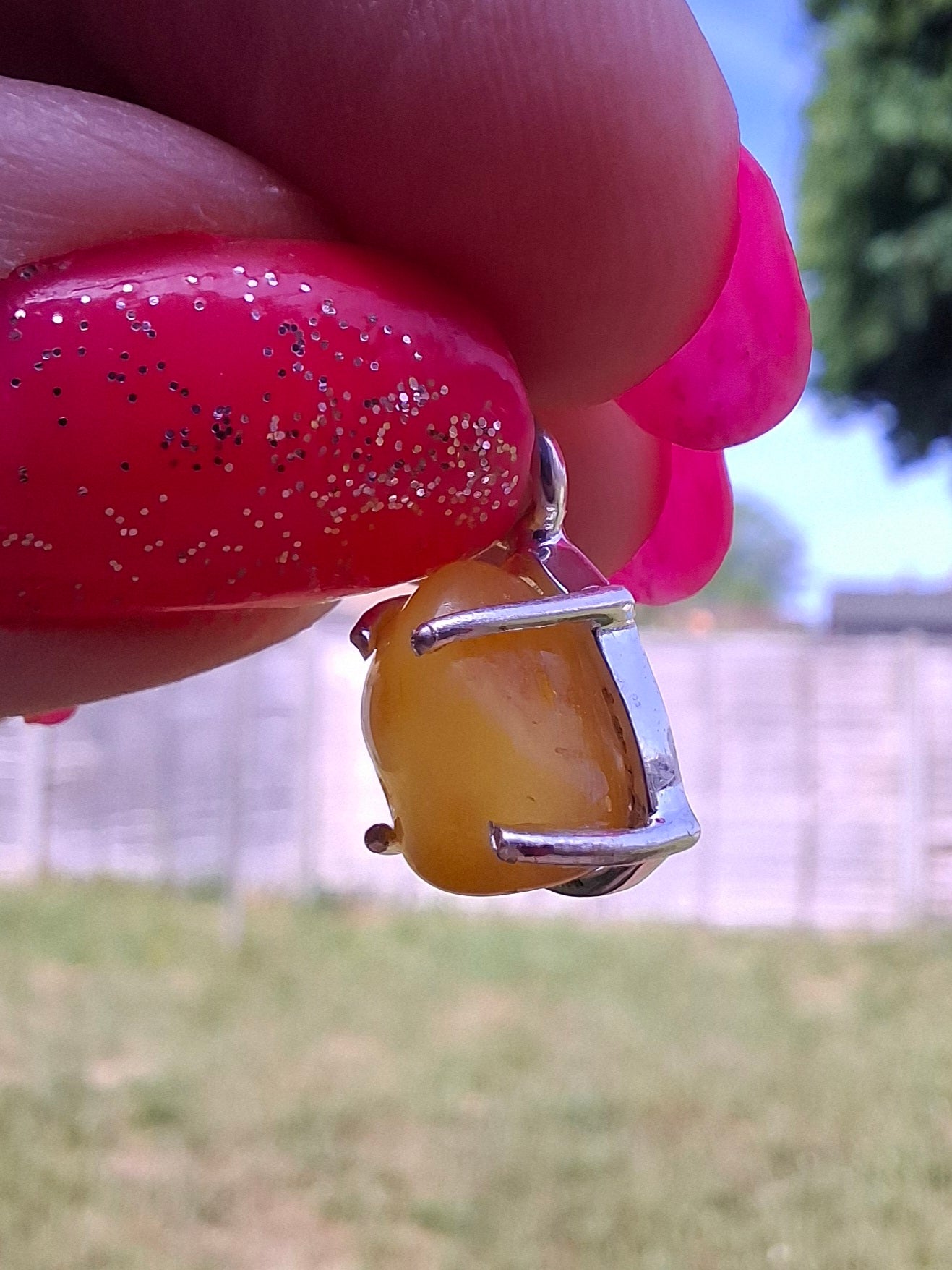 Baltic Amber Pendant, 925 Silver, Fossil (Ref: AP18)