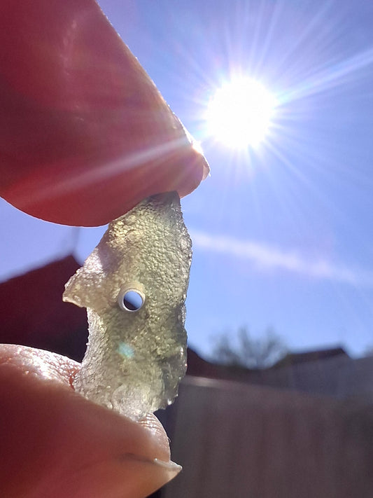 DRILLED, Moldavite Piece, 1.07g, Tektite (Ref: D17)