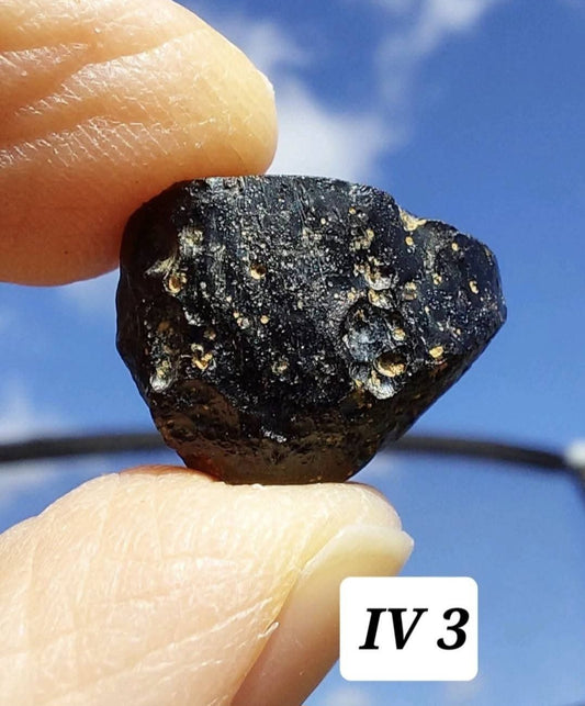 Ivory Coast (Ivorite), RAREST TEKTITE IN THE WORLD, 4.01g, Tektite (Ref: IV3)
