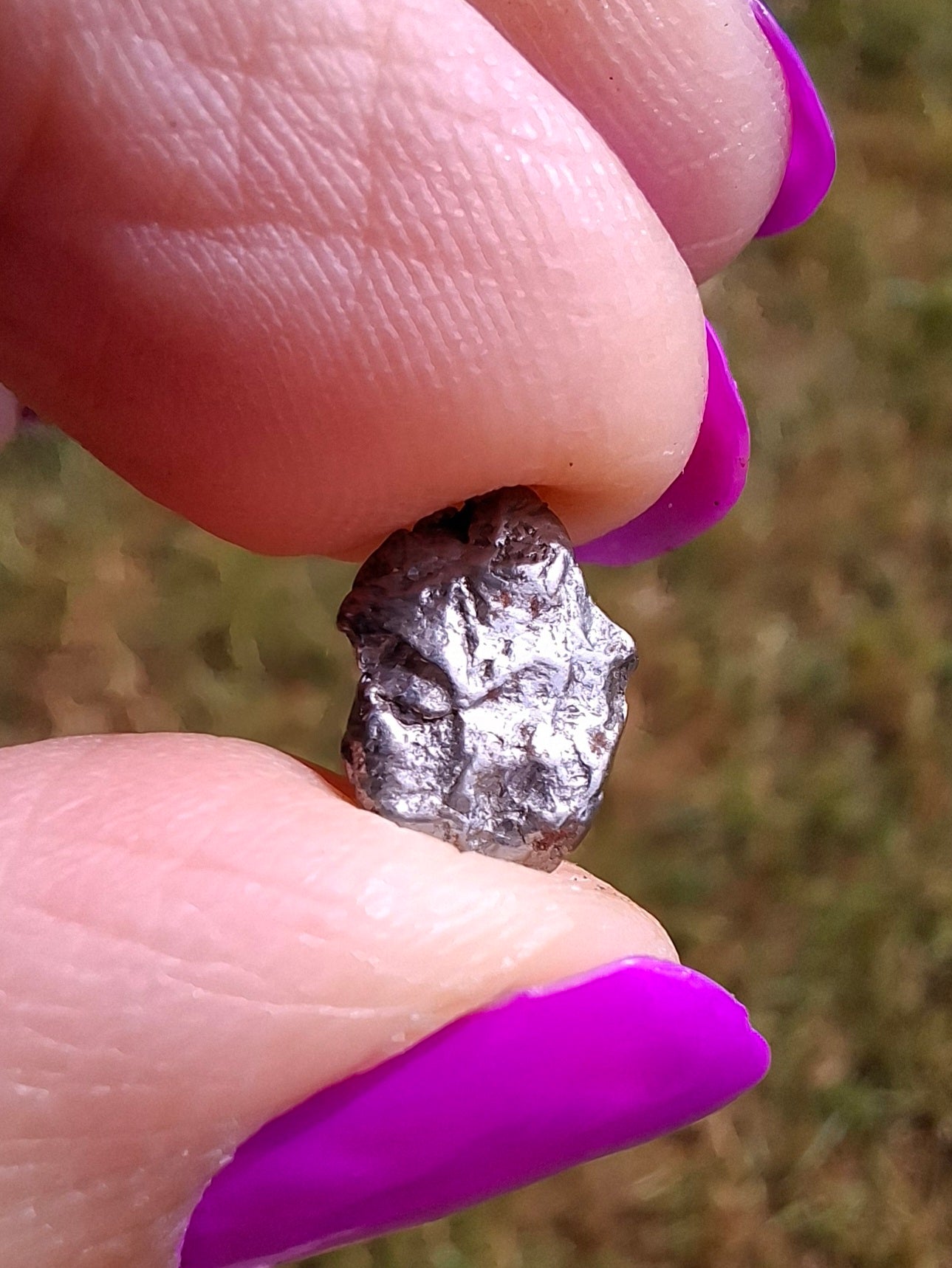 Campo del Cielo, 0.96g, Nickel Iron Meteorite (Ref: C7)