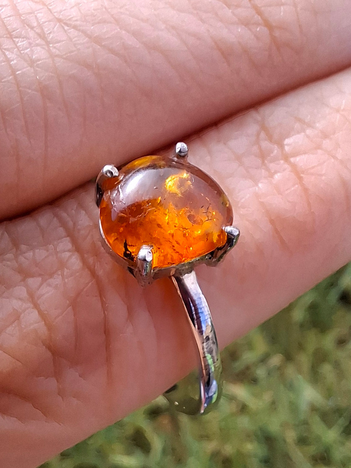 Baltic Amber Ring, size large W, 925 Silver, Fossil (Ref: AR27)