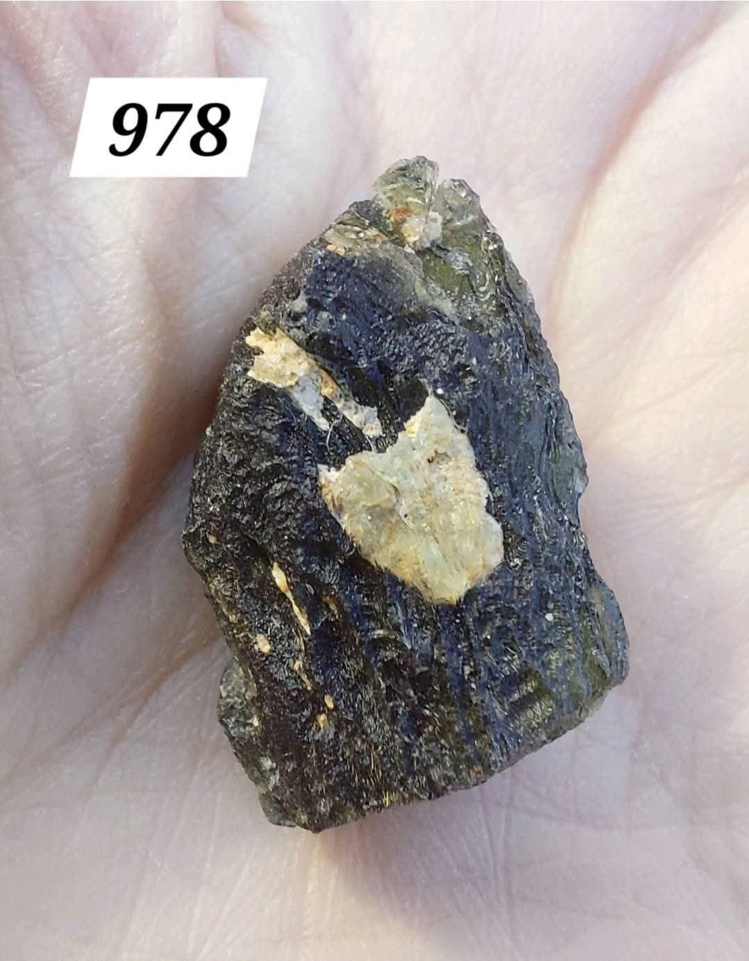 Moldavite Piece, NESMEN HURKA, 8.81g, Tektite (Ref: 978)