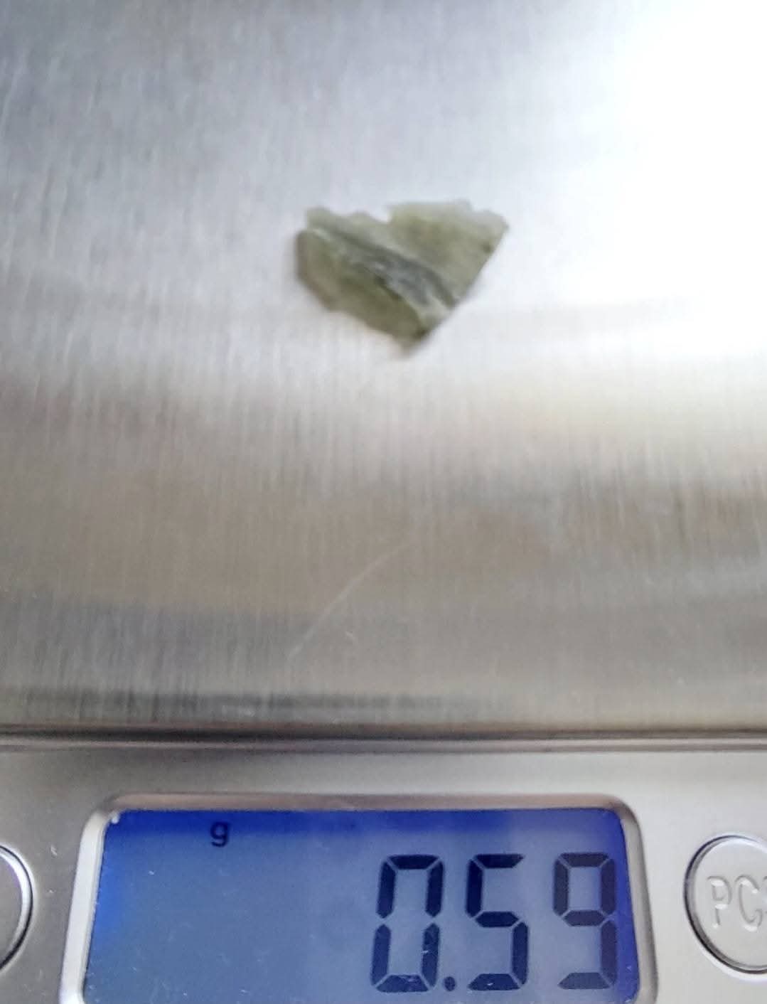 Moldavite Piece, 0.59g, Tektite (Ref: E155)