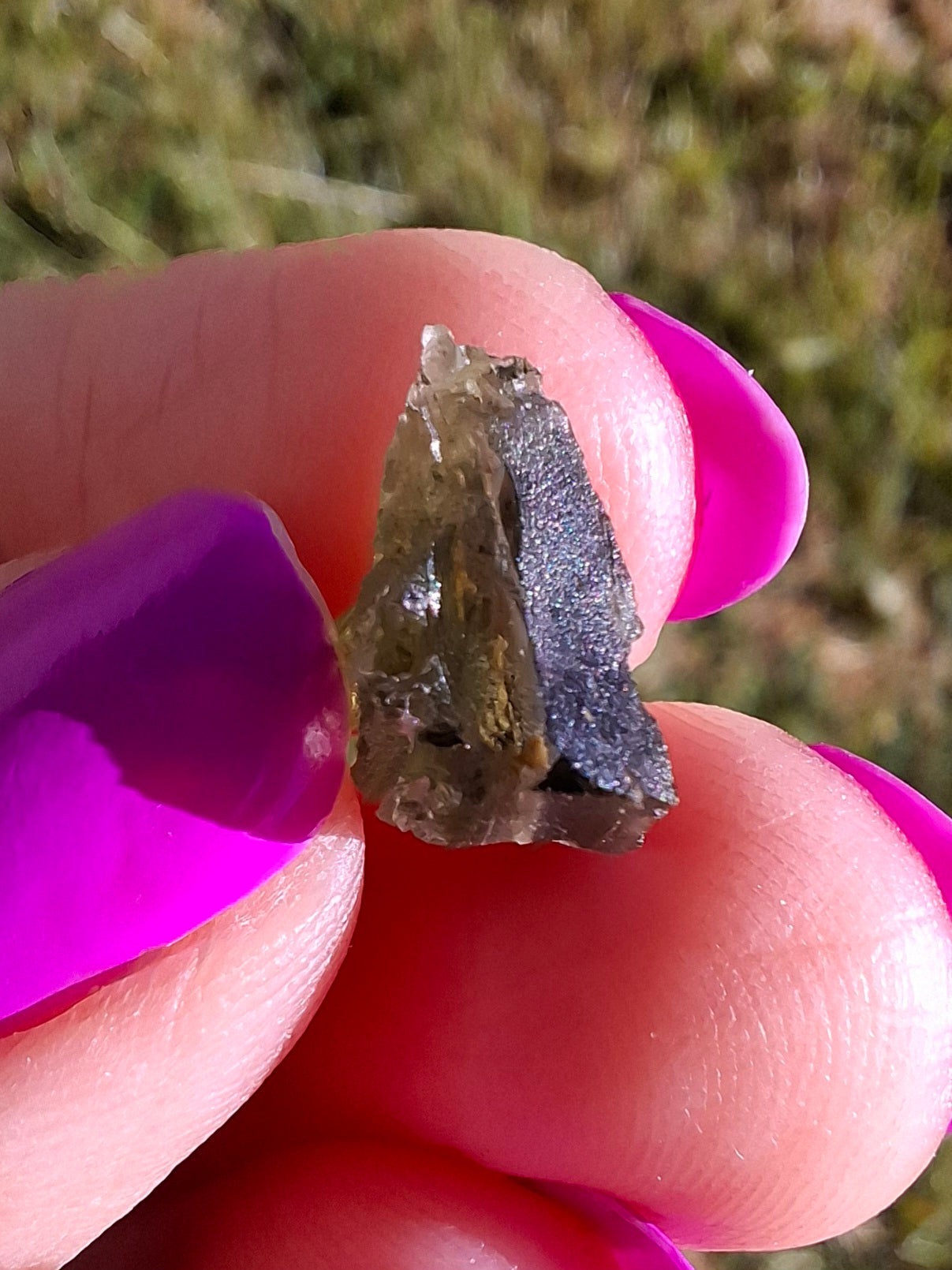 Moldavite Piece, 0.81g, Tektite (Ref: 1449)