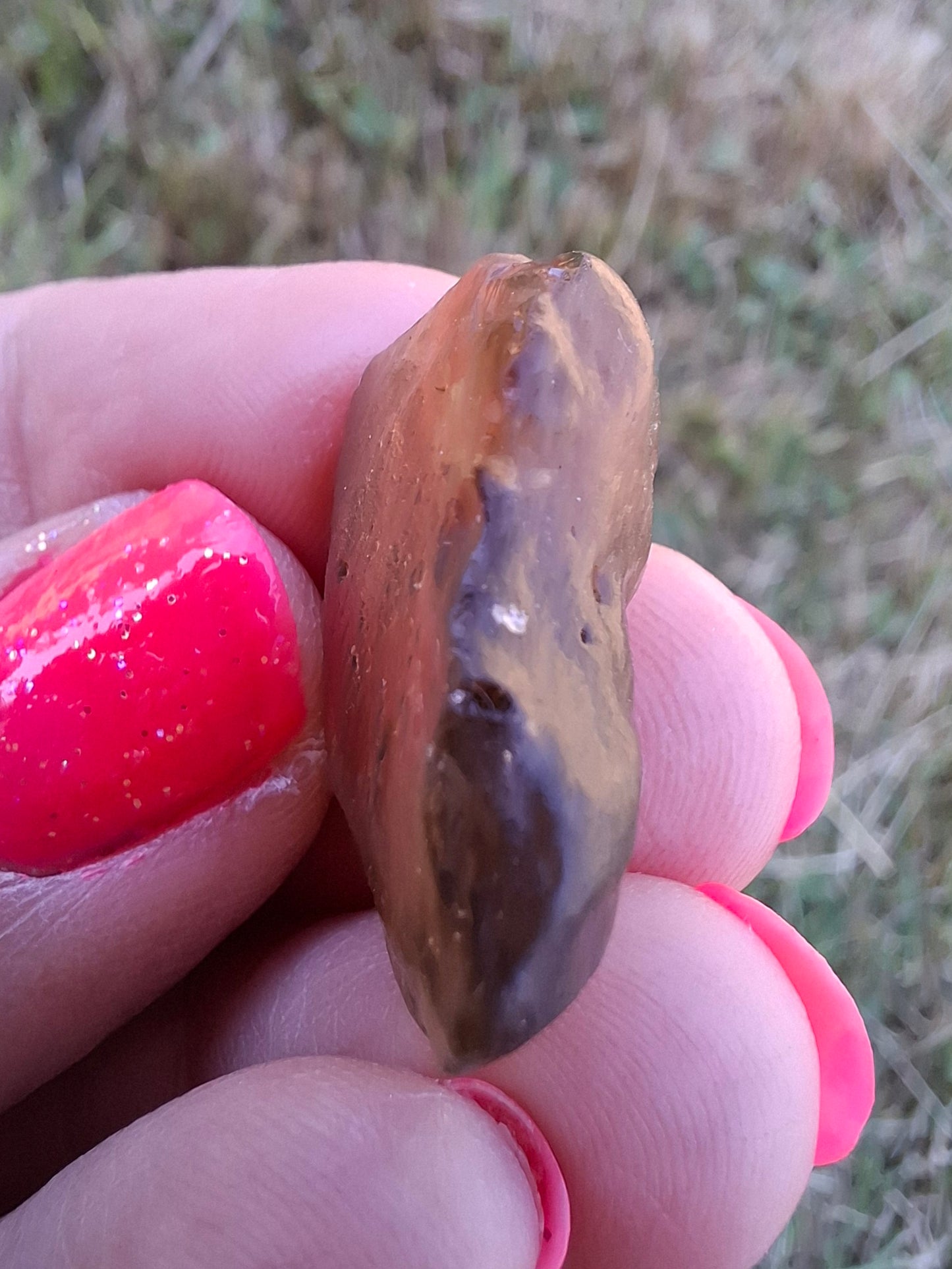 Libyan Desert Glass (darker) Piece, 4.84g, Tektite (Ref: L1360)